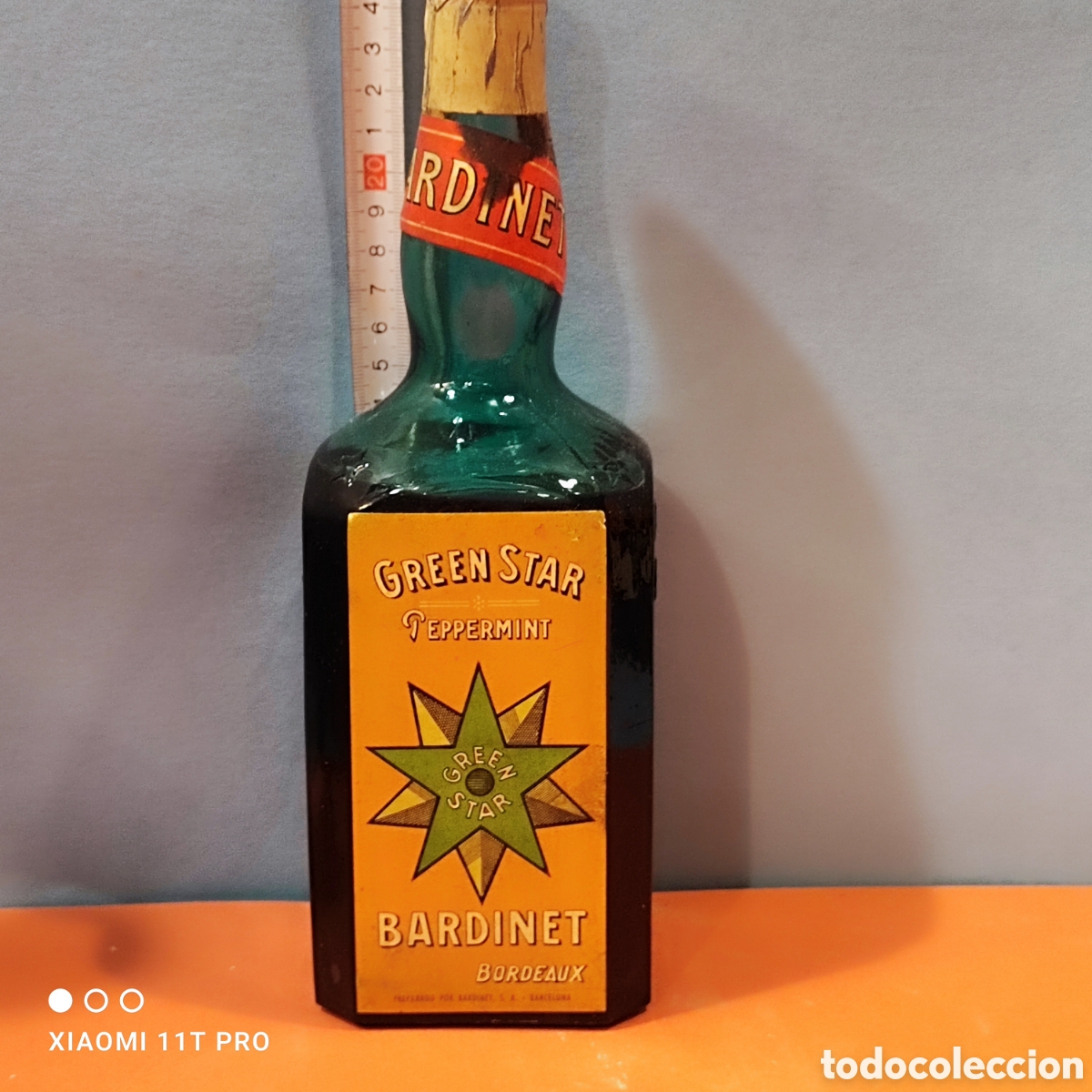 Coleccionismo de vinos y licores: Botella de peppermint Green star. - Foto 1