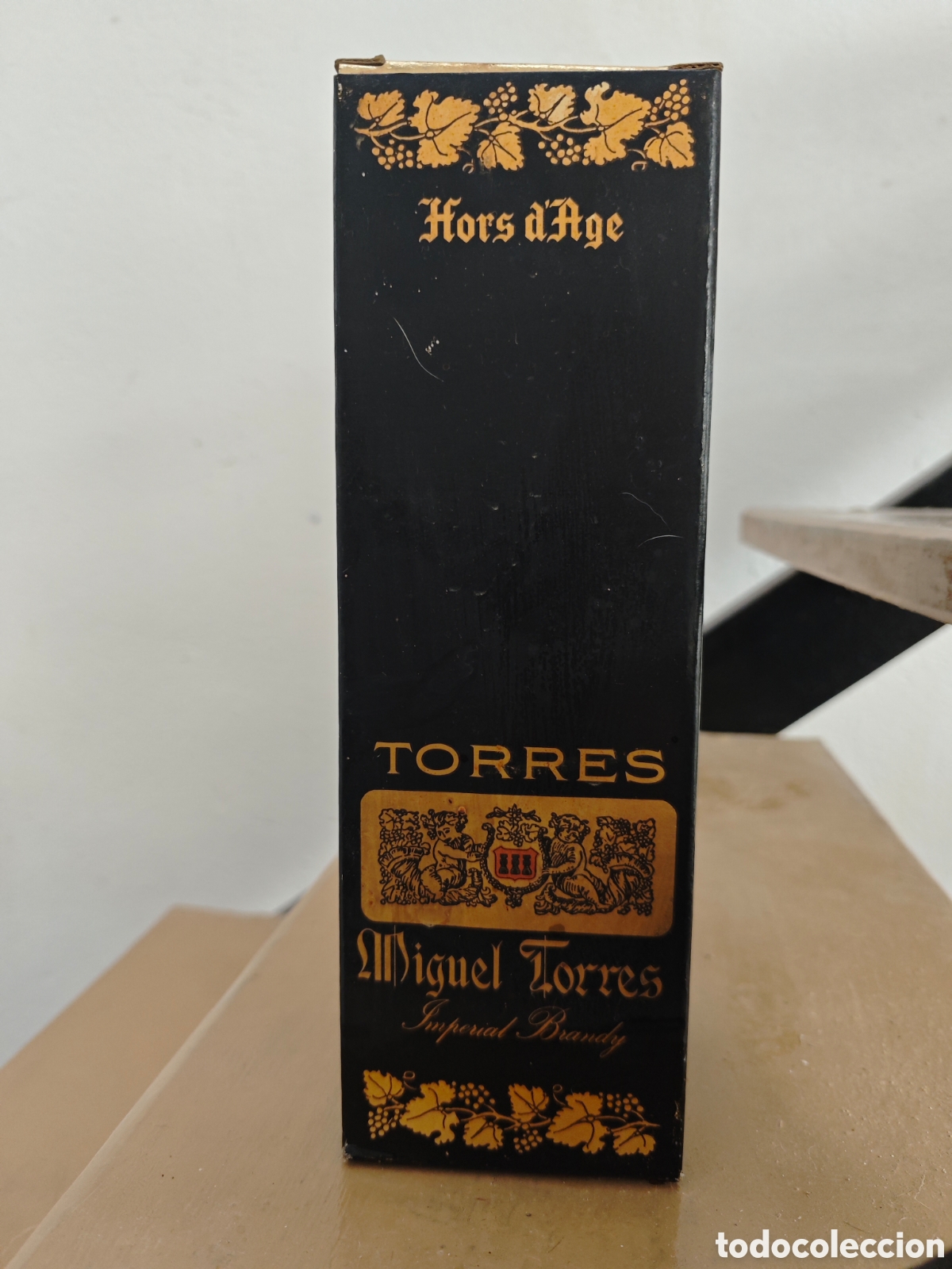 Coleccionismo de vinos y licores: Brandy Torres Hors d&rsquo;Age Imperial con estuche original &ndash; Miguel Torres (vintage)