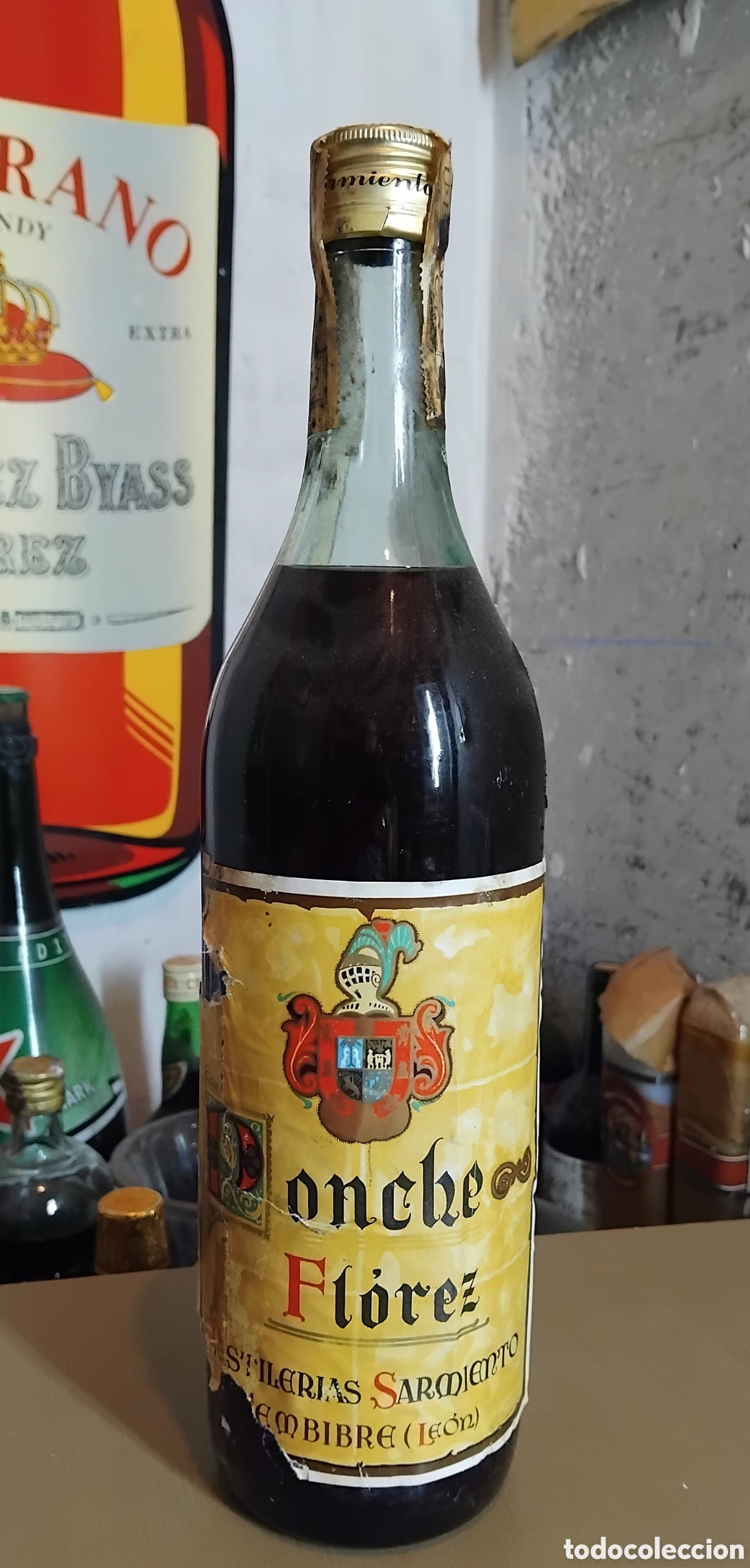 Coleccionismo de vinos y licores: Botella ponche FLOREZ , destilerias Sarmiento-Bembibre