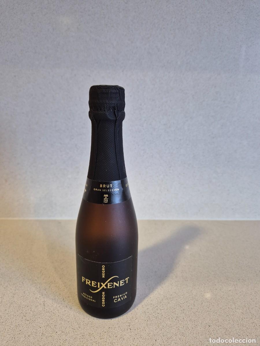 Coleccionismo de vinos y licores: Mini botella Freixenet - Foto 1