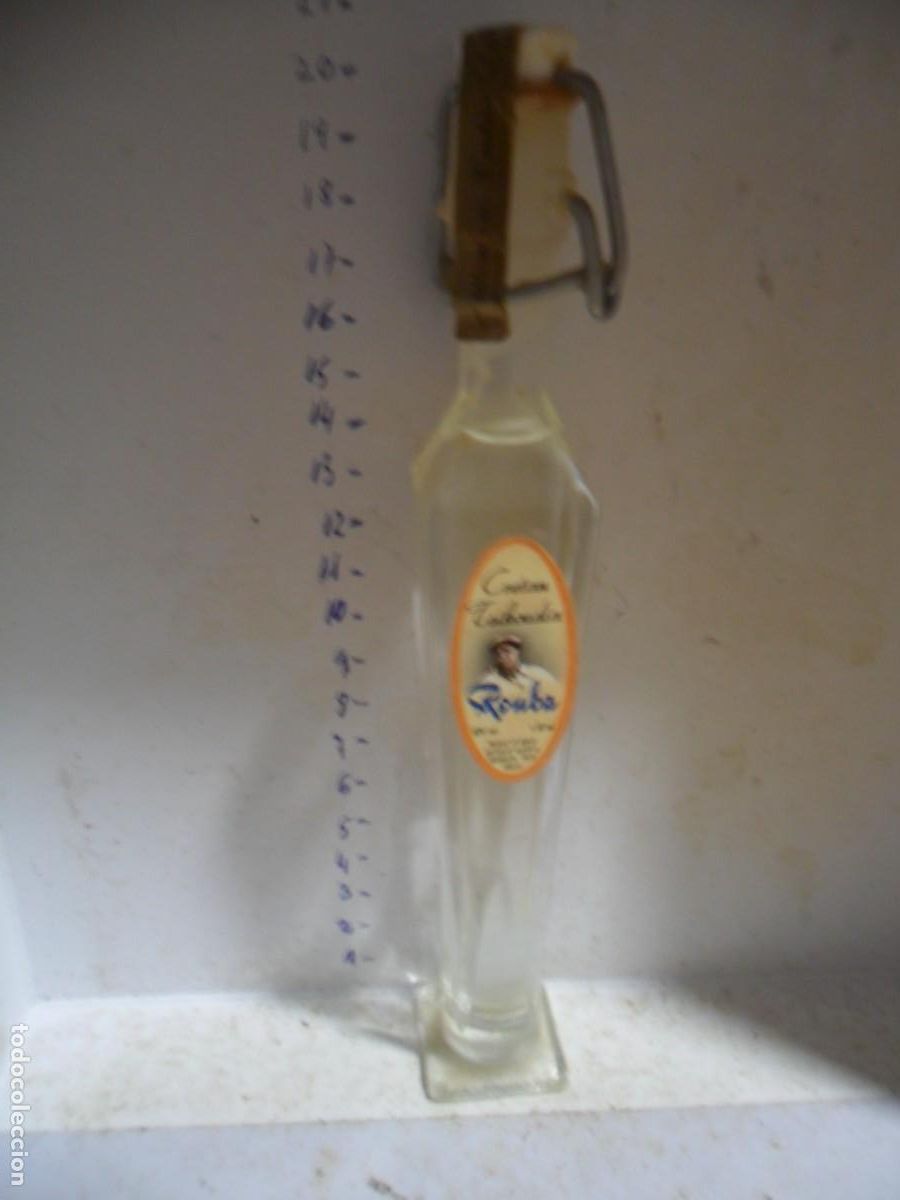 Collection of wines and liquors: BOTELLIN DE COLECCION ROUBN GRECIA