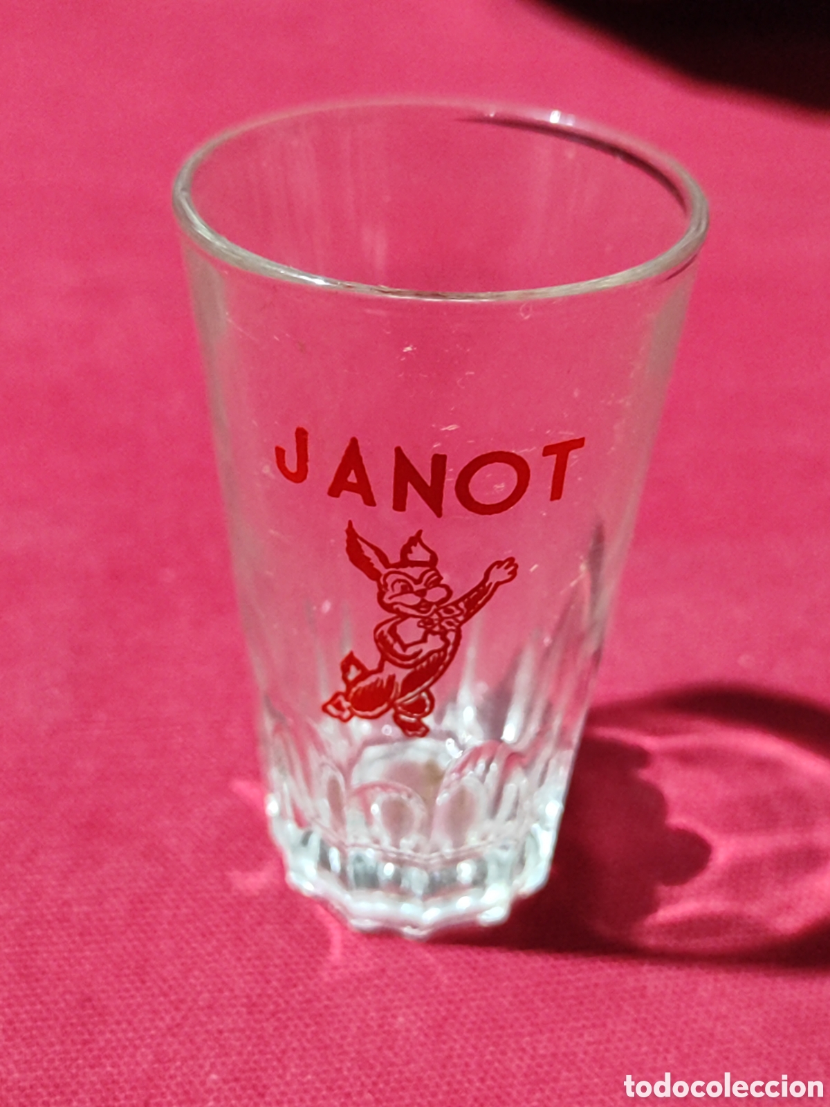Coleccionismo de vinos y licores: Curioso vaso Past&iacute;s Janot