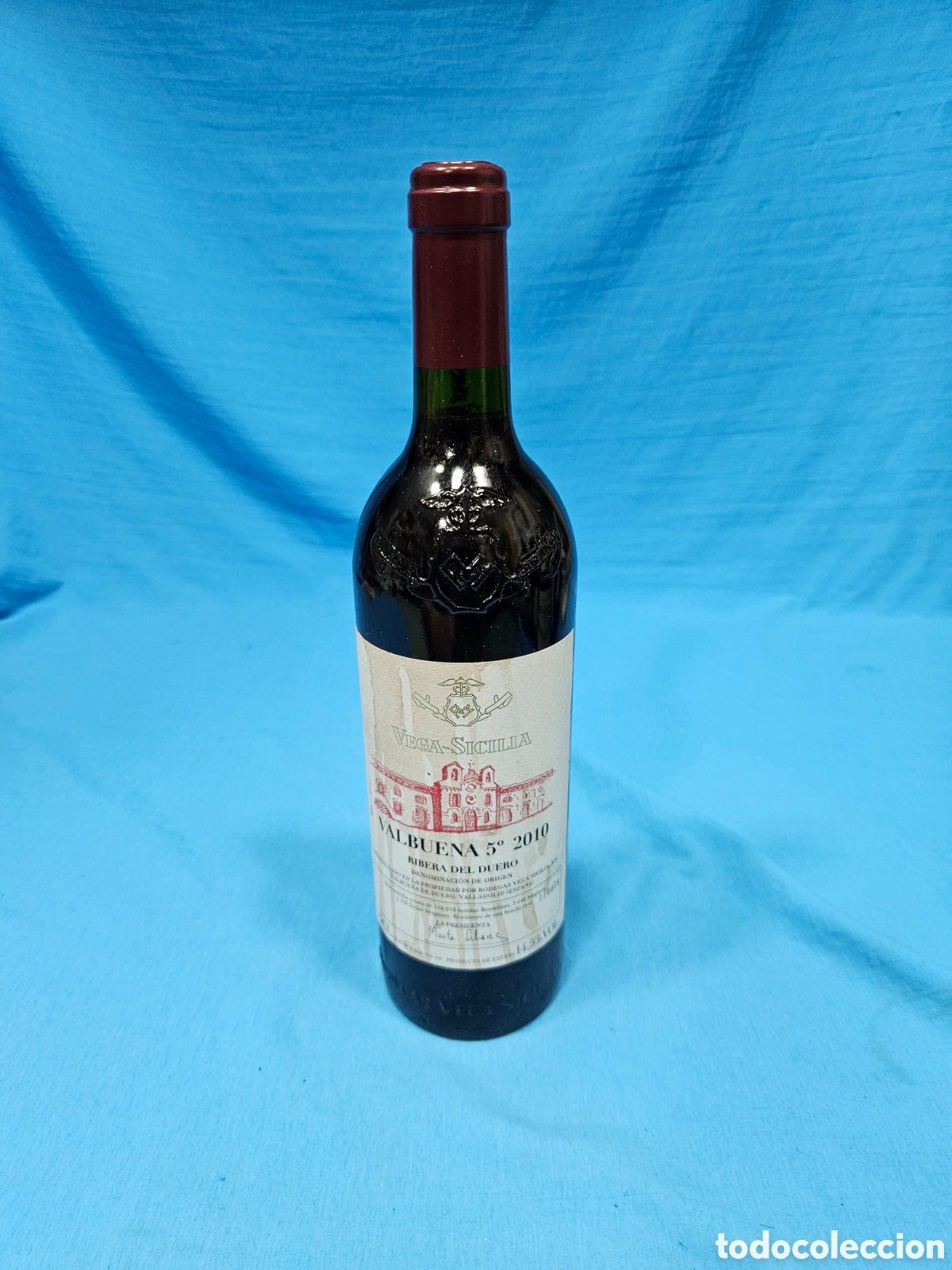 Sammlung von Weinen und Lik&ouml;ren: BOTELLA VINO TINTO. VEGA SICILIA. VALBUENA 5. 2010. RIBERA DEL DUERO. 75 CL.