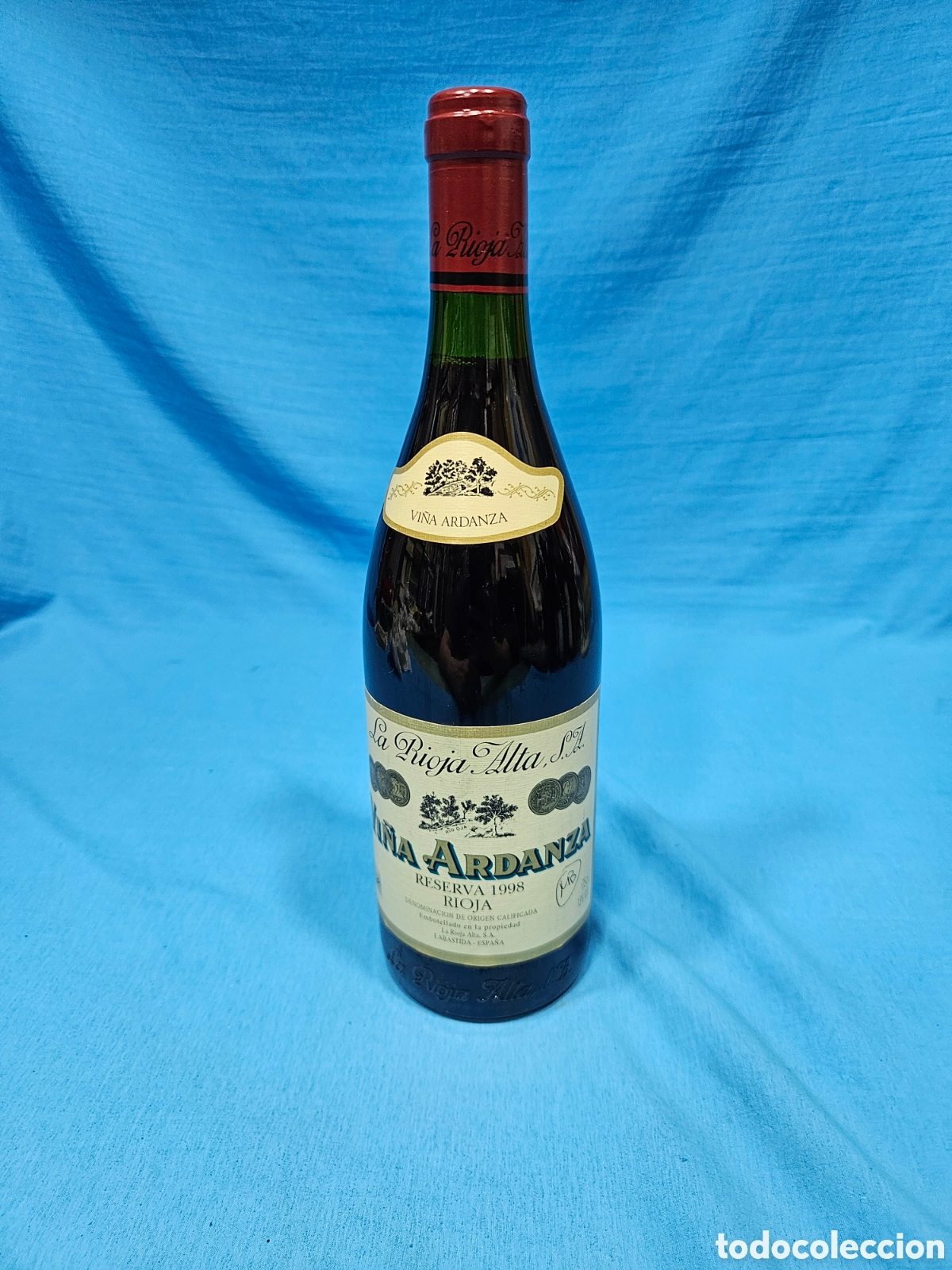 Collection of wines and liquors: BOTELLA VINO TINTO. VI&Ntilde;A ARDANZA. LA RIOJA ALTA. RESERVA 1998 RIOJA