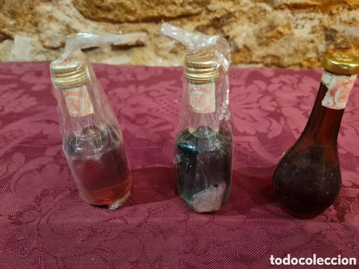 Coleccionismo de vinos y licores: 3 botellines de Calisay - Foto 4