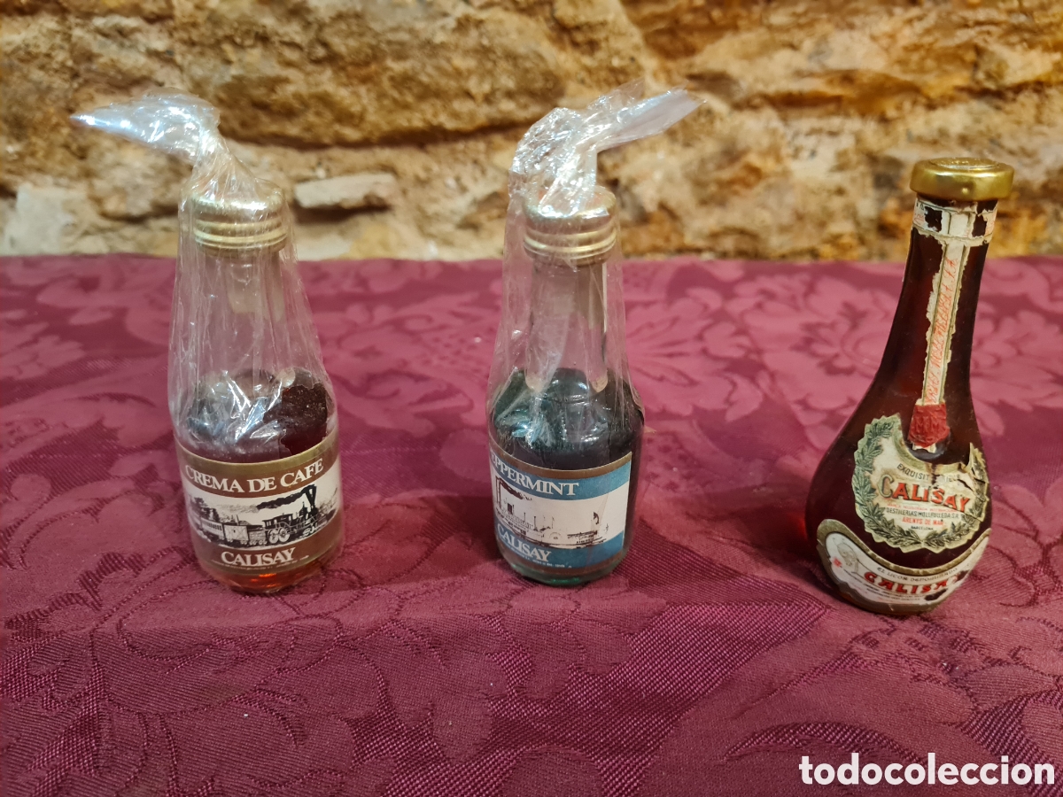 Coleccionismo de vinos y licores: 3 botellines de Calisay