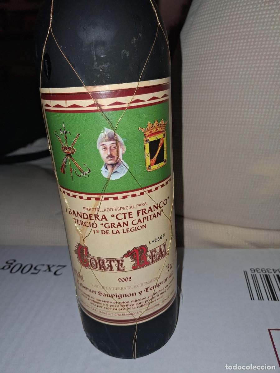 Coleccionismo de vinos y licores: Botellas coleccion I Bandera Comandante Franco del 1&ordm; Tercio de la Legi&oacute;n