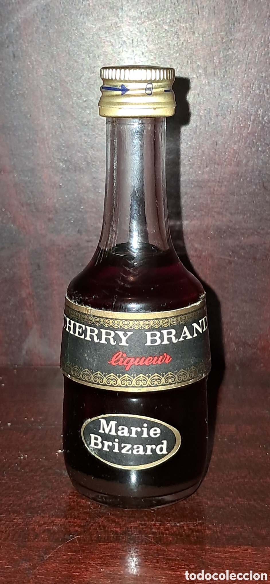 Coleccionismo de vinos y licores: Lote 9 Minibotellas Marie Brizard - Colecci&oacute;n Vintage Variada