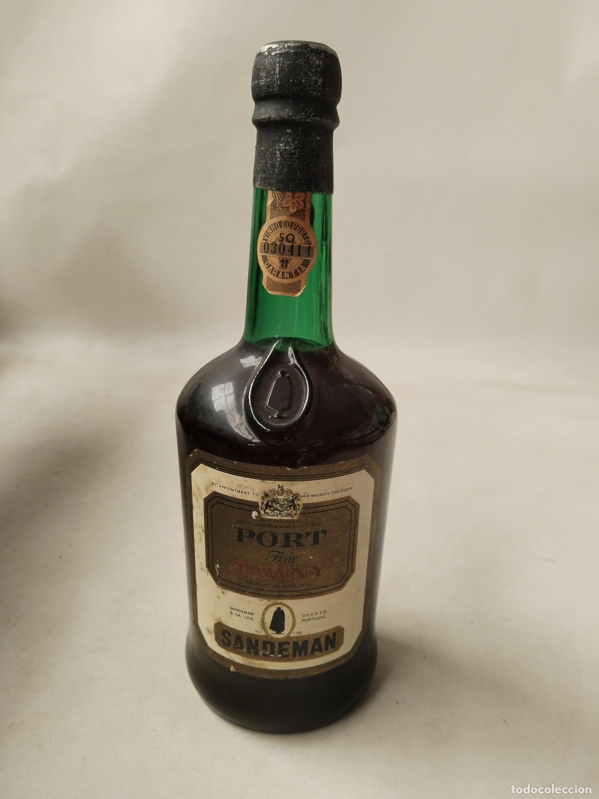 Coleccionismo de vinos y licores: antigua botella de vino oporto port sandeman fine tawny