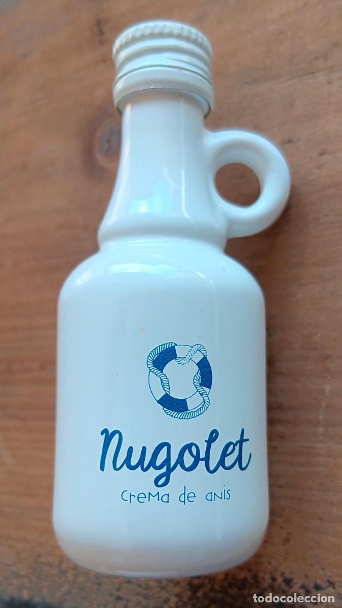Coleccionismo de vinos y licores: BOTELL&Iacute;N CREMA DE AN&Iacute;S NUGOLET. 0,04 L. SALAS I SIRVENT , SL. VER FOTOS.