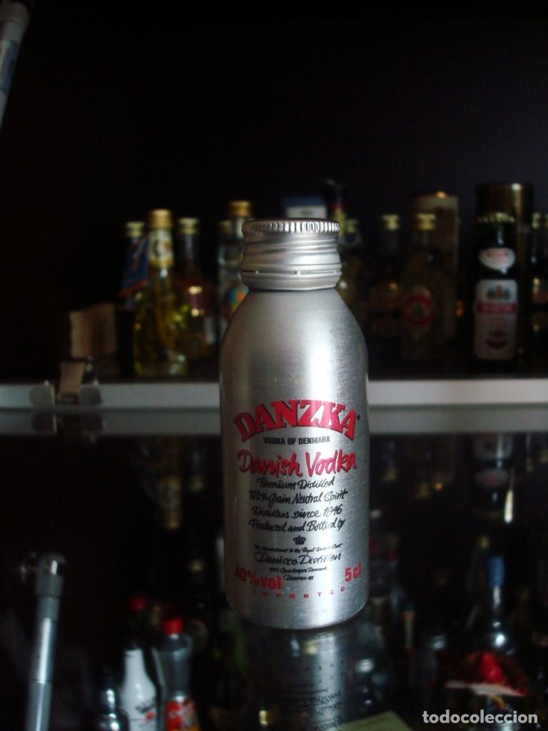 Coleccionismo de vinos y licores: Danzka Danish Vodka (Botell&iacute;n) Por abrir