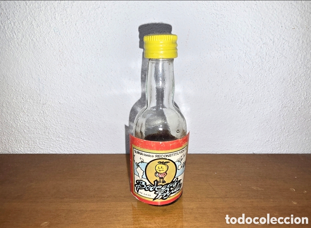Coleccionismo de vinos y licores: Liquidaci&oacute;n! Botellin botellita miniatura botella Quina t&oacute;nico reconstituyente bodegas Ayala