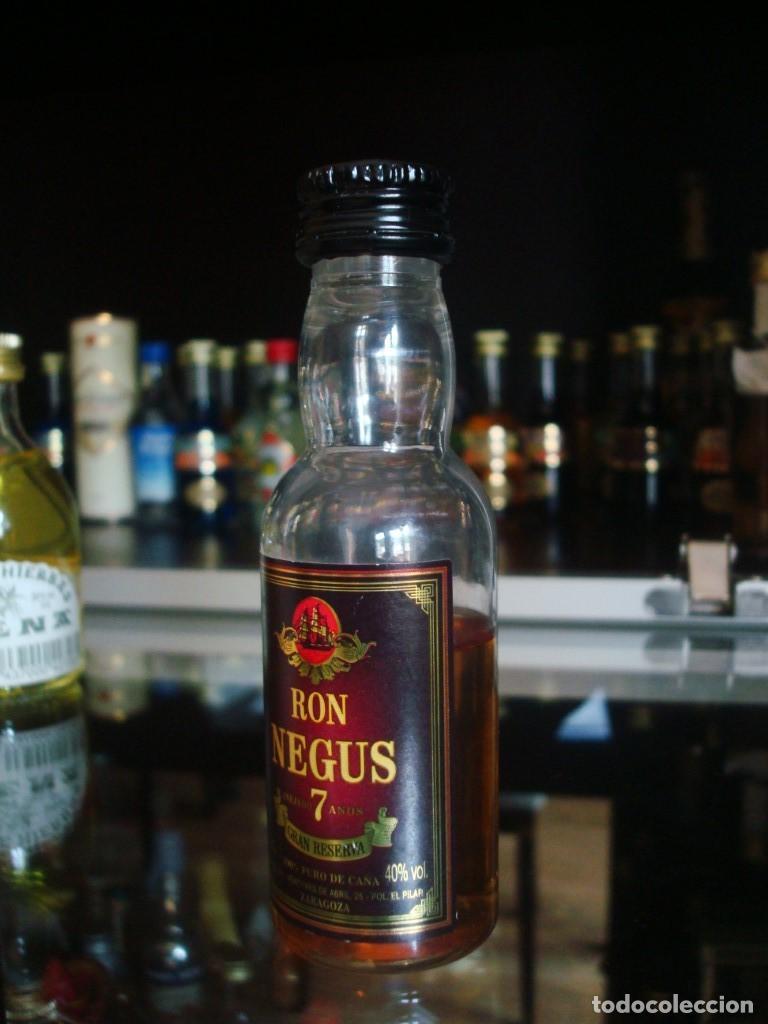 Coleccionismo de vinos y licores: Ron Negus 7 a&ntilde;os (botell&iacute;n) Por abrir