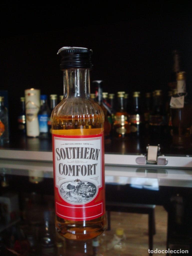 Coleccionismo de vinos y licores: Southern Comfort Liqueur (botell&iacute;n) Por abrir