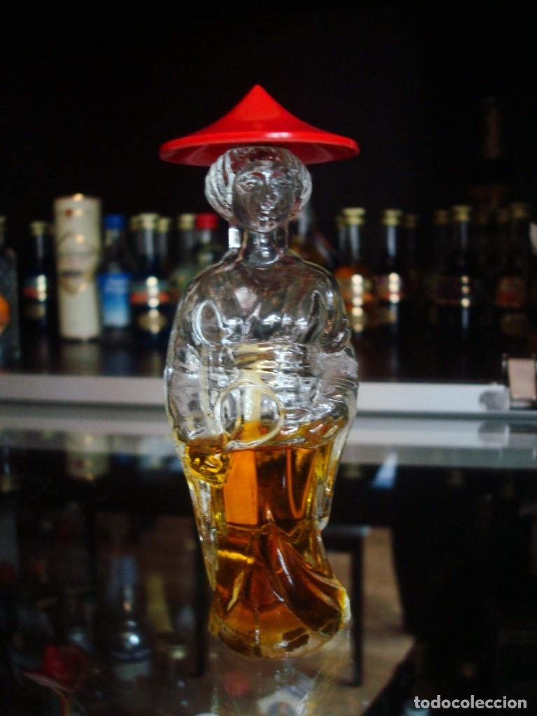 Coleccionismo de vinos y licores: Licor oriental Campeny (botell&iacute;n) Por abrir