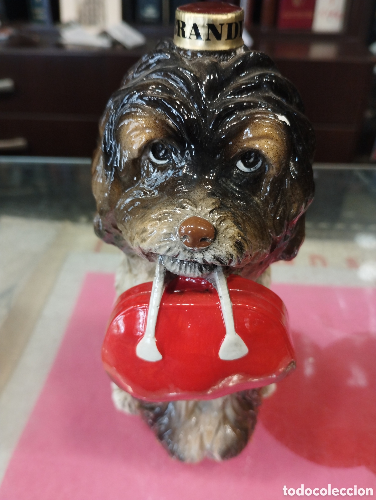 Coleccionismo de vinos y licores: Botella llena de brandy Campeny Masnou en forma de Perro