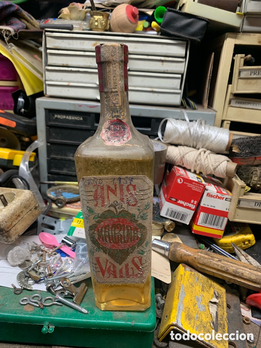 Coleccionismo de vinos y licores: Anis magri&ntilde;a Valls , han puesto 1957 en la etiqueta con bol&iacute;grafo