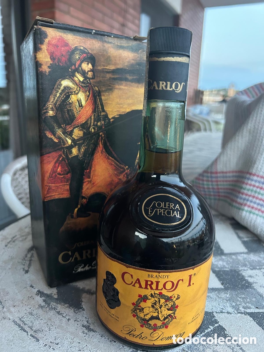 Coleccionismo de vinos y licores: Antiguo Brandy Carlos I Solera Especial Pedro Domecq A&ntilde;o 82 Precintado con caja