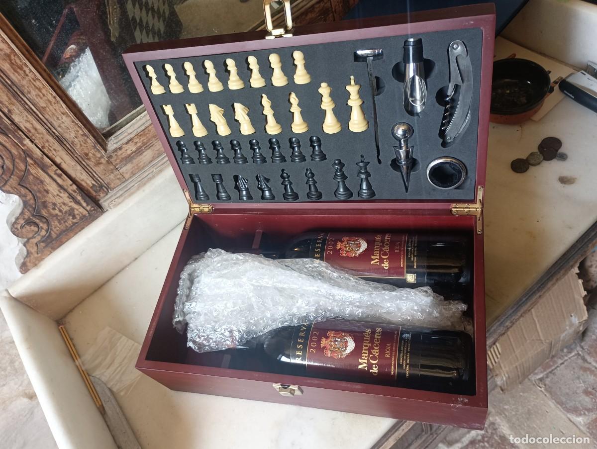 Coleccionismo de vinos y licores: Estuche de lujo vino marqu&eacute;s de C&aacute;ceres rioja 2002