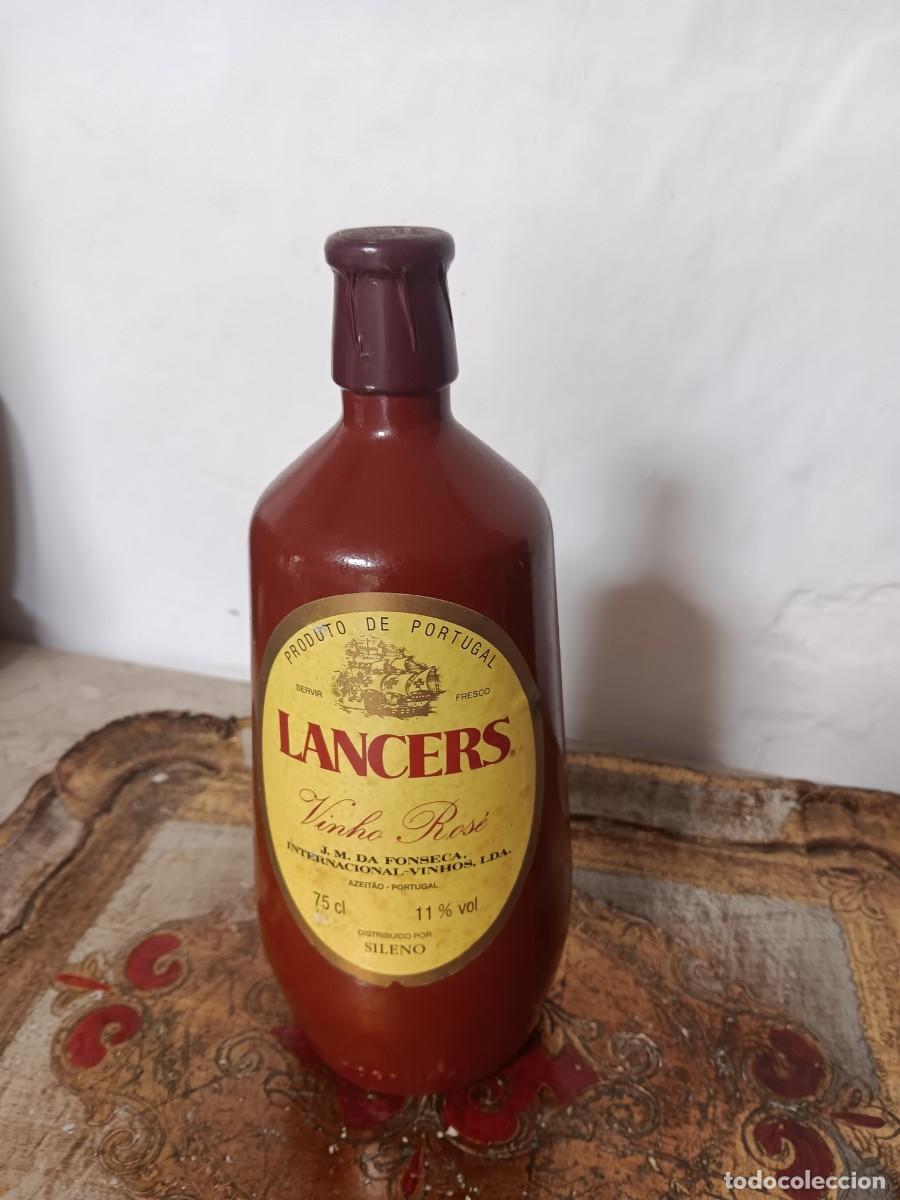 Coleccionismo de vinos y licores: vino rosado Lancers de Portugal