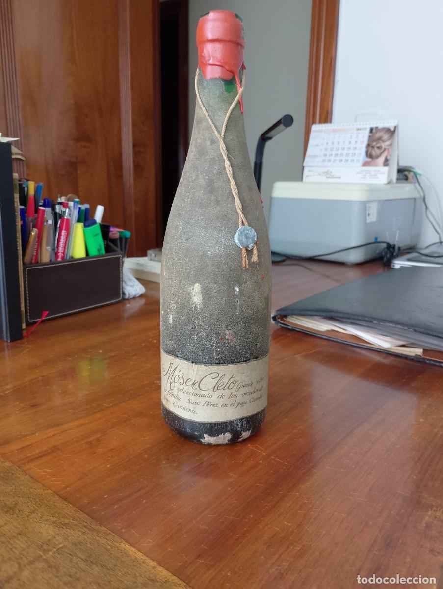Coleccionismo de vinos y licores: ANTIGUA BOTELLA DE VINO MOSEN CLETO, NUMERADA, GRABADO 74. CARI&Ntilde;ENA. SELECCION SUSO PEREZ