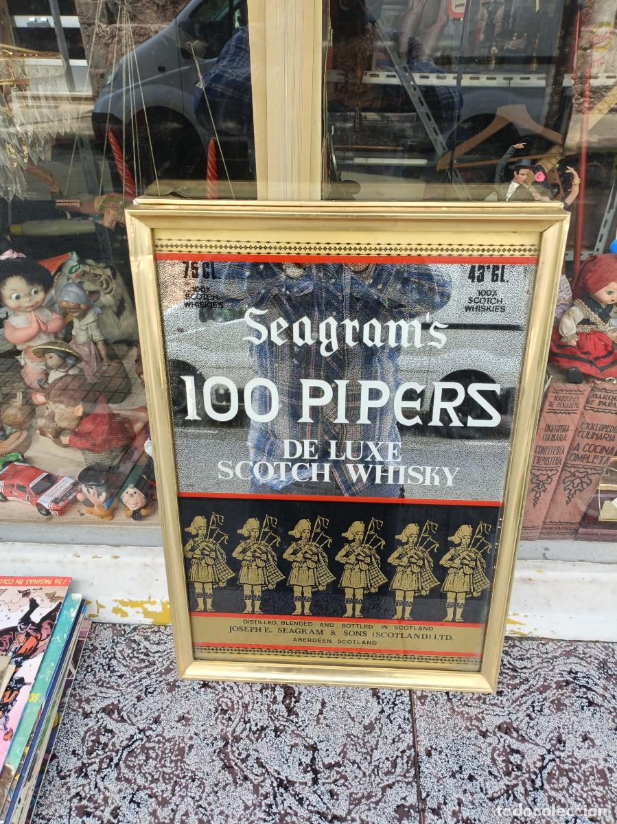 Coleccionismo de vinos y licores: ANTIGUO ESPEJO SEAGRAM&acute;S 100 PIPERS DE LUXE SCOTCH WHISKY 35CM.X50CM