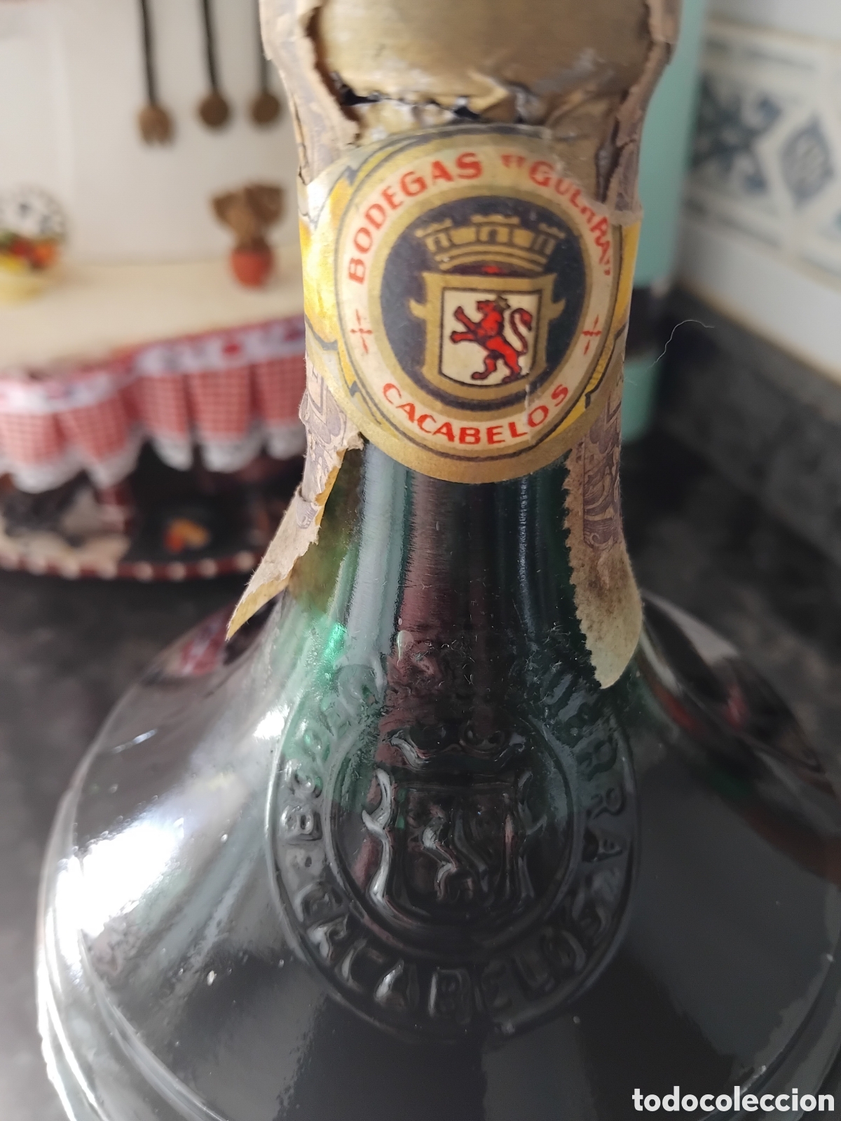 Coleccionismo de vinos y licores: Botella gran vino quinado GUERRA de bodegas Guerra-Cacabelos.