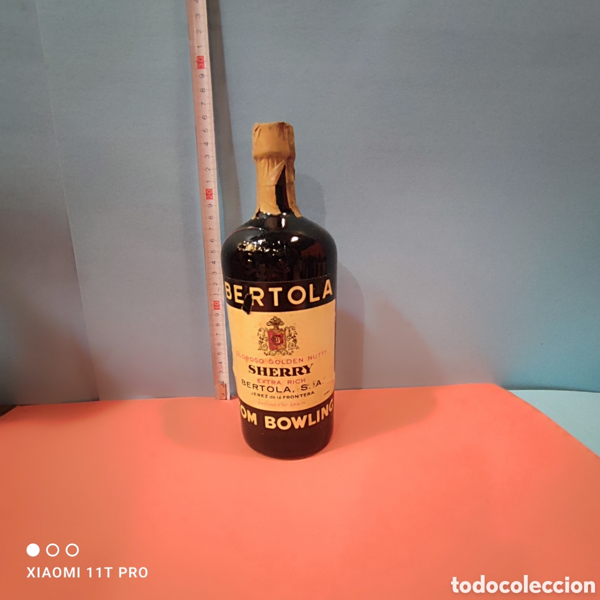 Coleccionismo de vinos y licores: Botella de vino oloroso Bertola Tom Bo