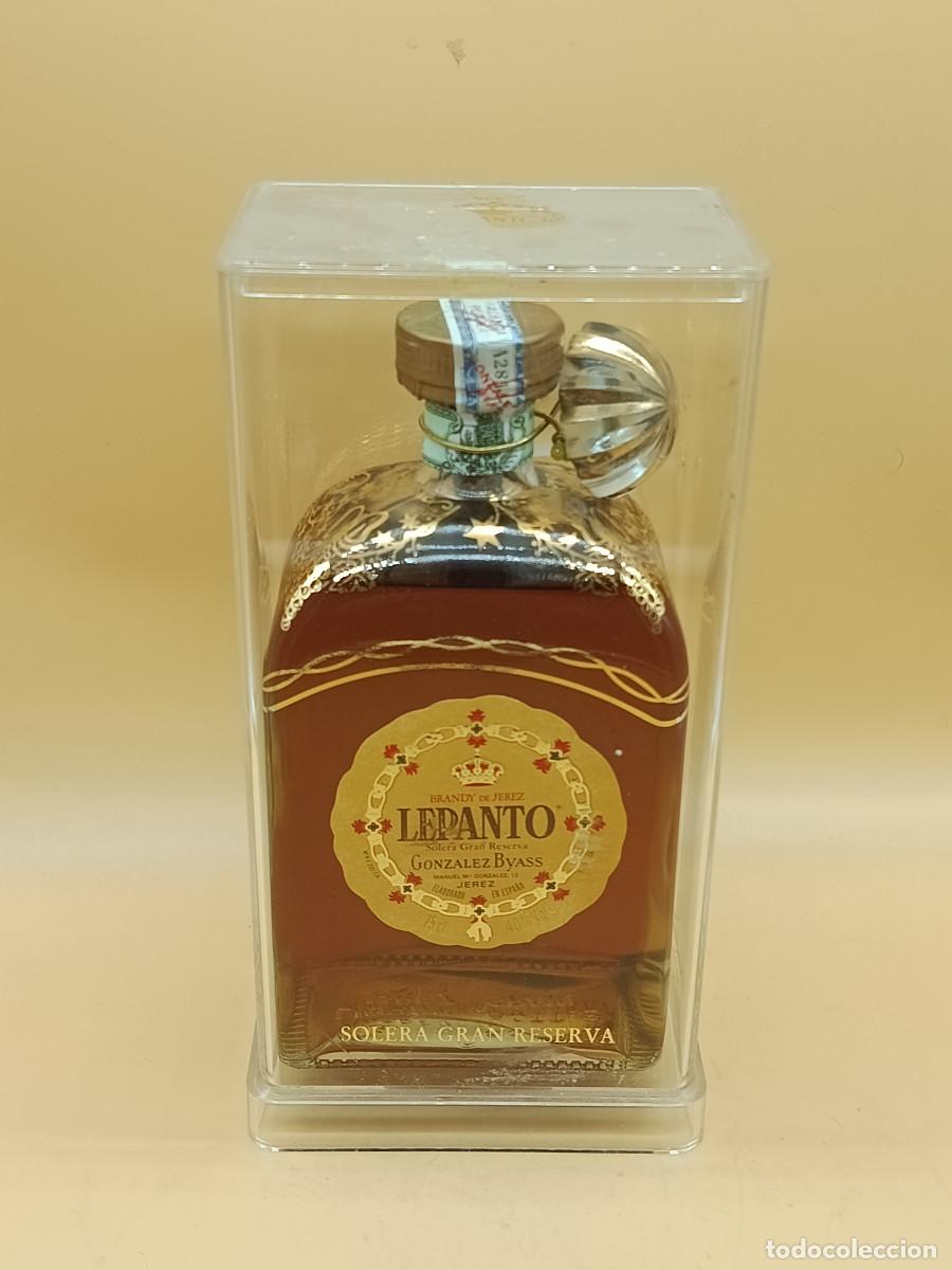 Coleccionismo de vinos y licores: BOTELLA BRANDY DE JEREZ LEPANTO SOLERA GRAN RESERVA. 75CL. PRECINTADA EN CAJA ORIGINAL.