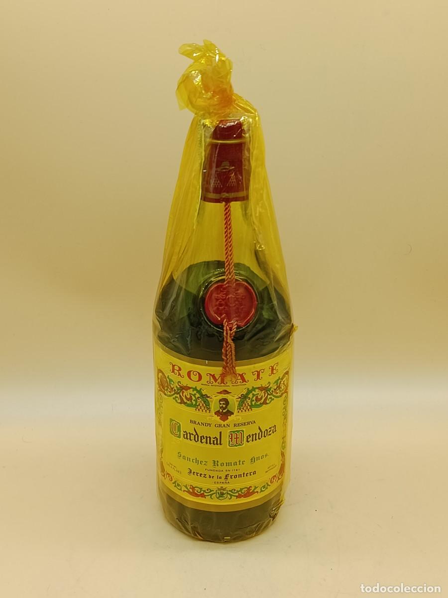 Coleccionismo de vinos y licores: BOTELLA BRANDY DE JEREZ CARDENAL MENDOZA SOLERA GRAN RESERVA. 70CL.