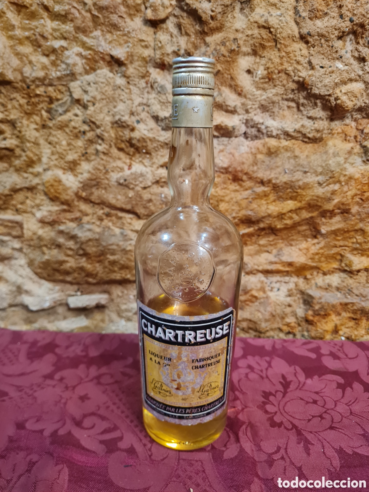 Coleccionismo de vinos y licores: Botella de chartreuse Tarragona abierta