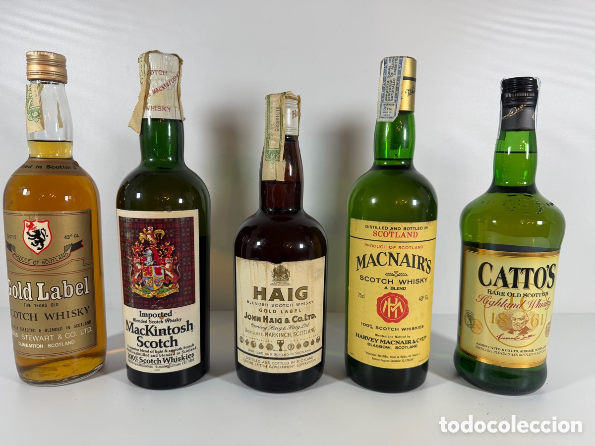 Coleccionismo de vinos y licores: Lote de 5 botellas antiguas de whisky escoc&eacute;s vintage para colecci&oacute;n.