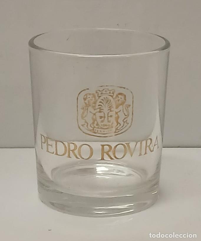 Coleccionismo de vinos y licores: Vaso chupito Pedro Rovira (70s-80s)