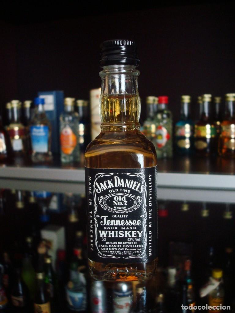 Coleccionismo de vinos y licores: Jack Daniel's (botell&iacute;n) por abrir