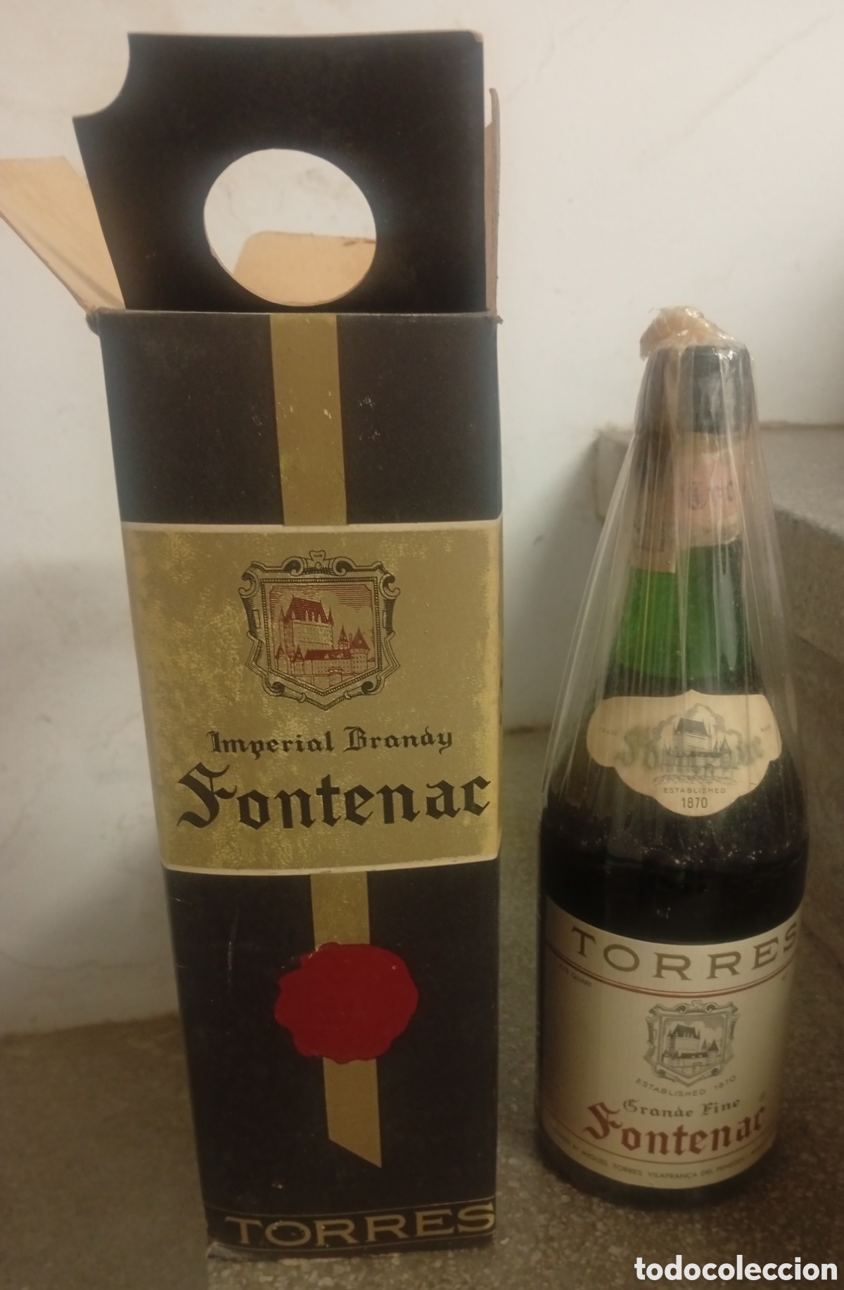 Coleccionismo de vinos y licores: botella Fontenac de Torres, a&ntilde;os 70 sin abrir