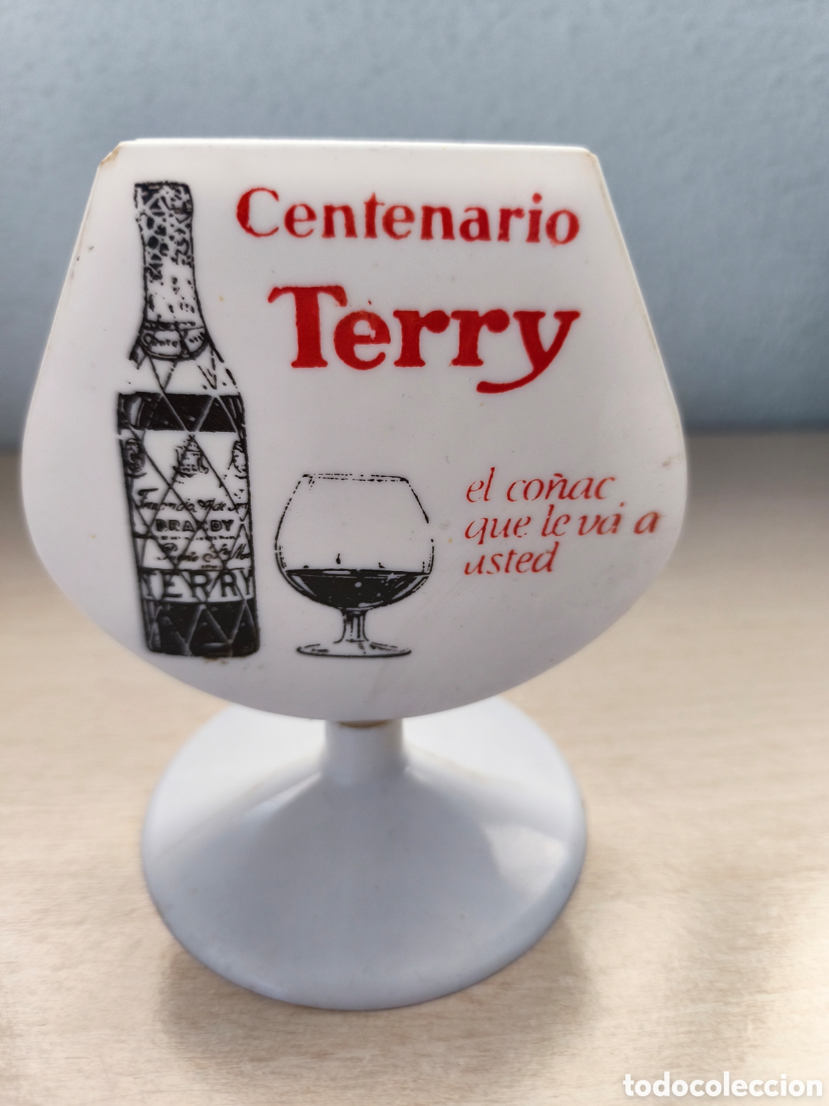 Collection of wines and liquors: SERVILLETERO VINTAGE DE BAR - PUBLICIDAD DE CO&Ntilde;AC TERRY - A&Ntilde;OS 60