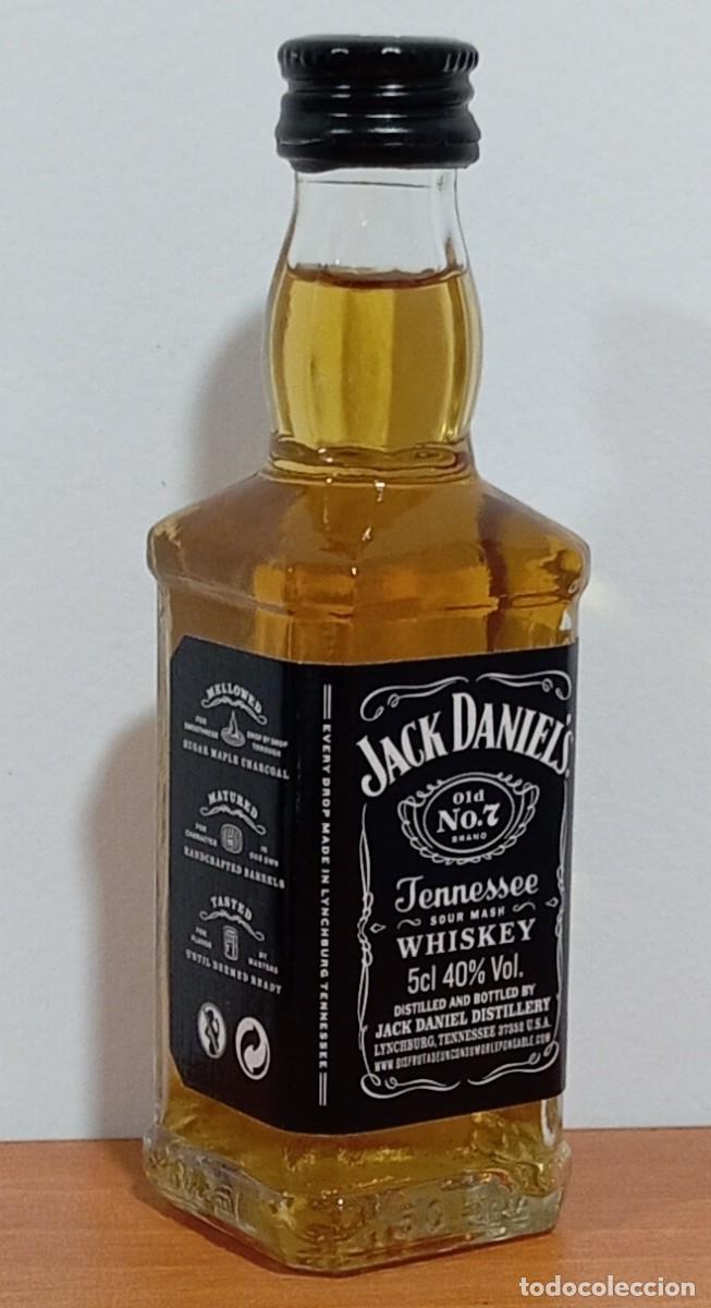 Coleccionismo de vinos y licores: SIN ABRIR. MINIATURA BOTELLA BOTELLITA CRISTAL WHISKY WHISKEY JACK DANIEL'S