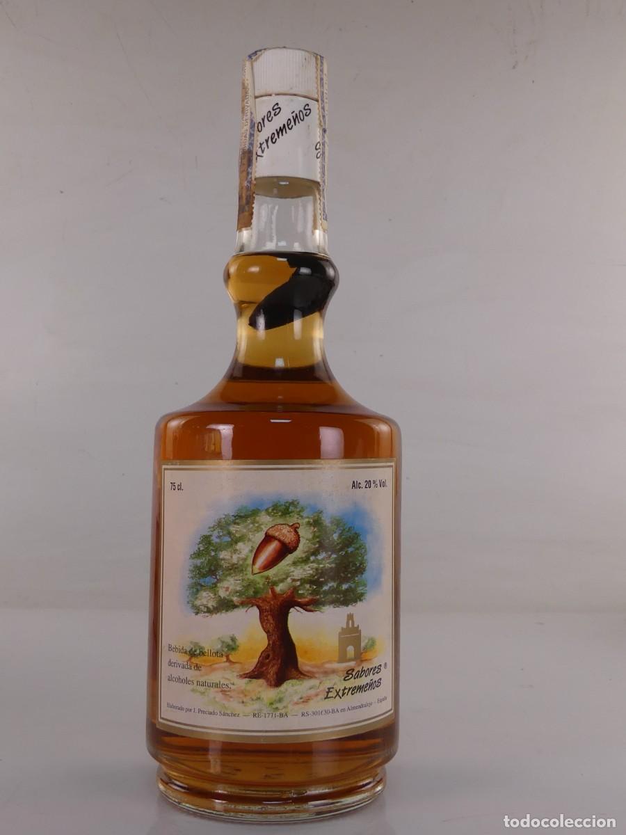 Collection of wines and liquors: LICOR BEBIDA DE BELLOTA SABORES EXTREME&Ntilde;OS OBJETO DE COLECCI&Oacute;N
