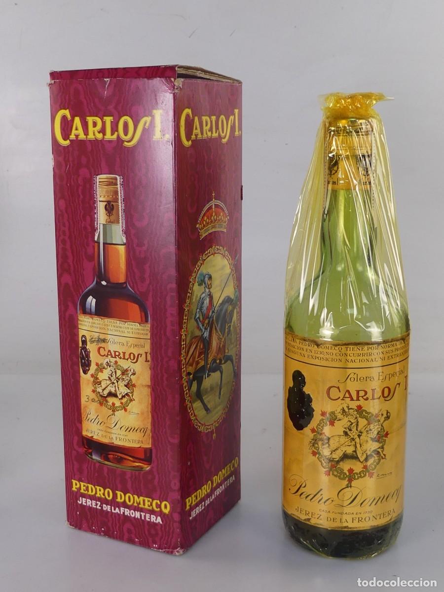 Coleccionismo de vinos y licores: BOTELLA DE BRANDY CARLOS I PEDRO DOMECQ CON CAJA OBJETO DE COLECCI&Oacute;N