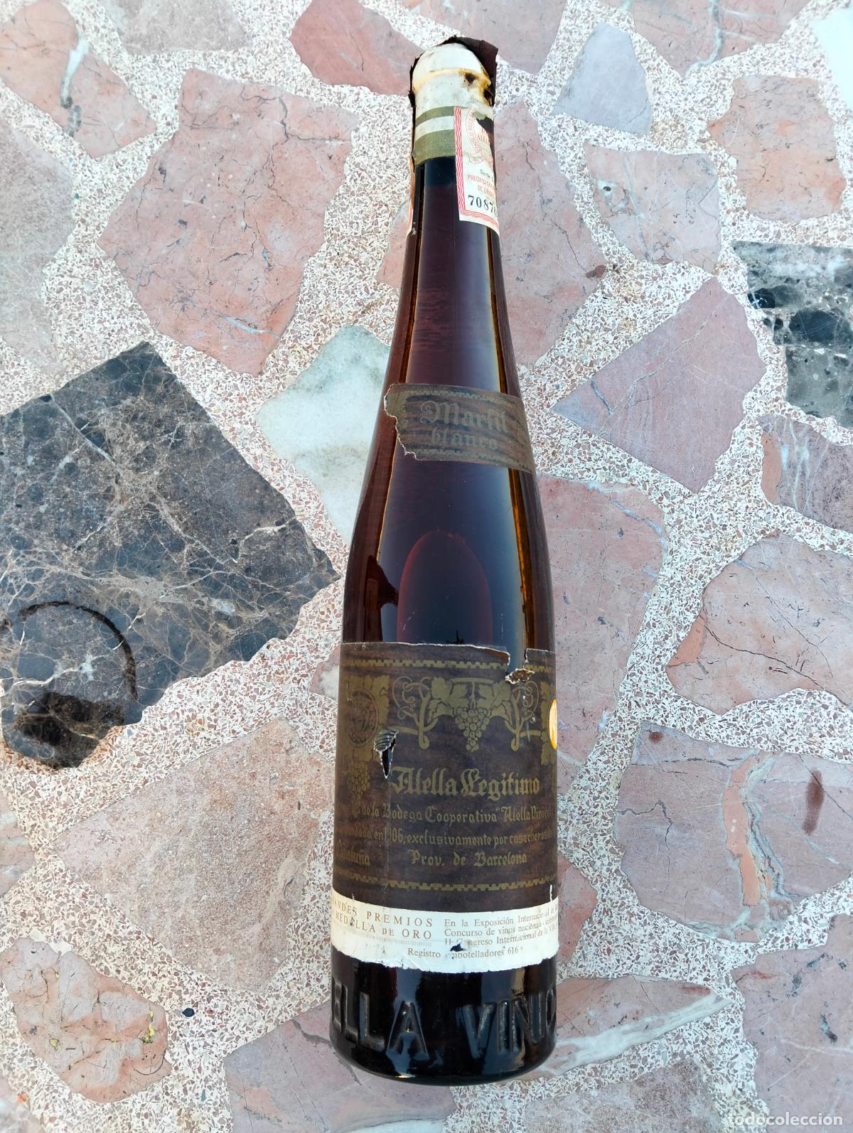 Collection of wines and liquors: Botella de Vino Alella Leg&iacute;timo bodega cooperativa Alella vin&iacute;cola