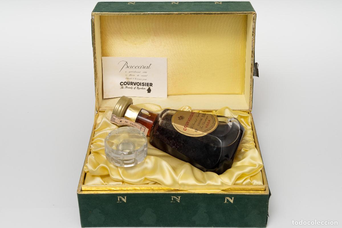 Coleccionismo de vinos y licores: Vinos - Champagne Courvoisier Fine VSOP - Decantador de cristal Baccarat