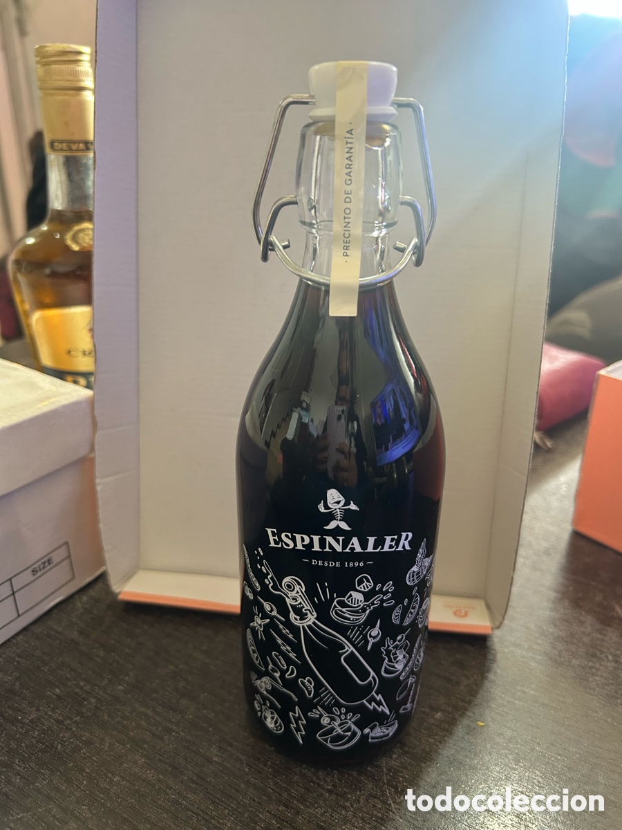 Coleccionismo de vinos y licores: Botella Vermut Rojo ESPINALER - 50cl - Precintada - Dise&ntilde;o Especial Tap&oacute;n Mec&aacute;nico