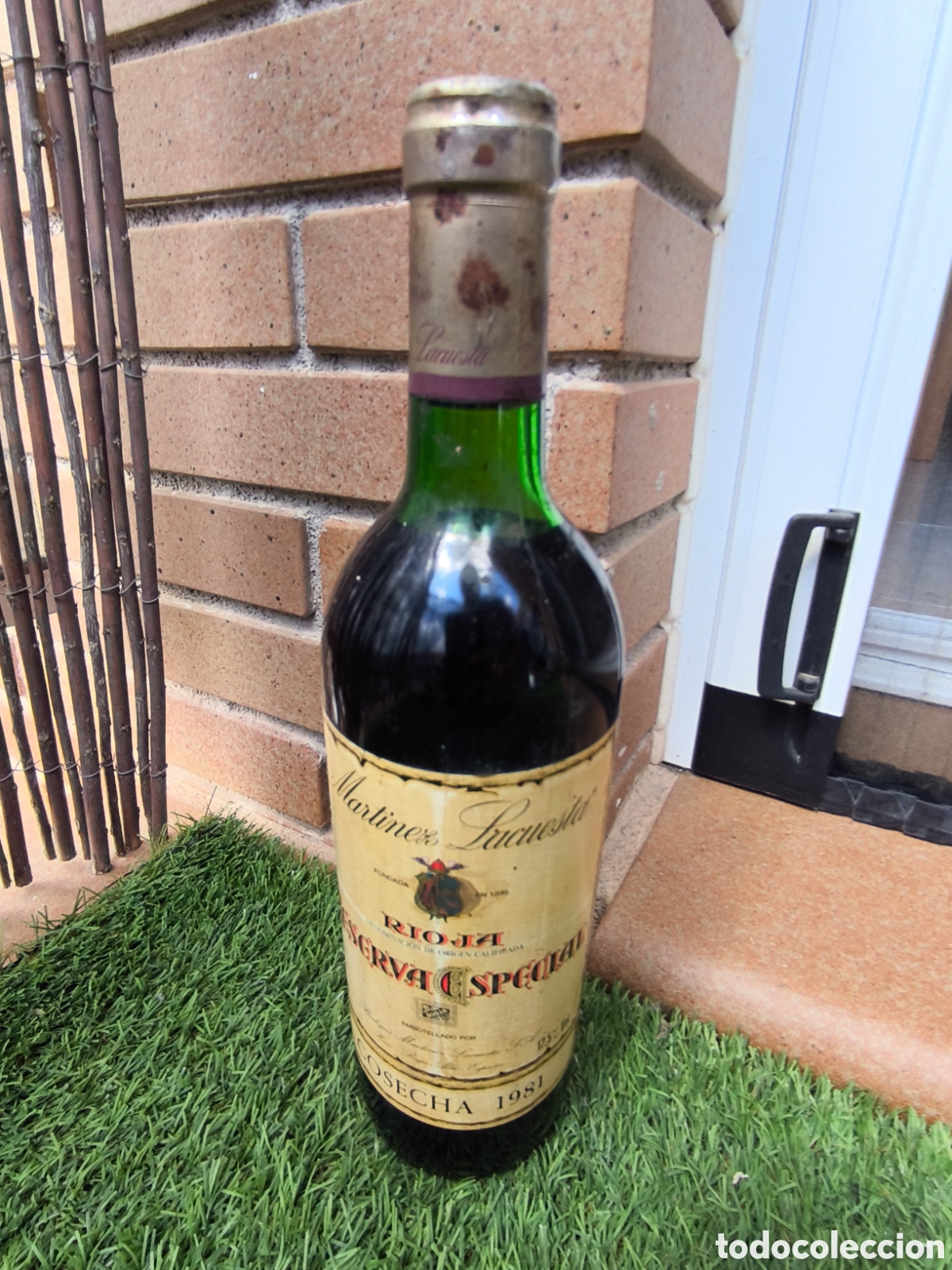 Coleccionismo de vinos y licores: Botella vino Mart&iacute;nez Lacuesta 1981