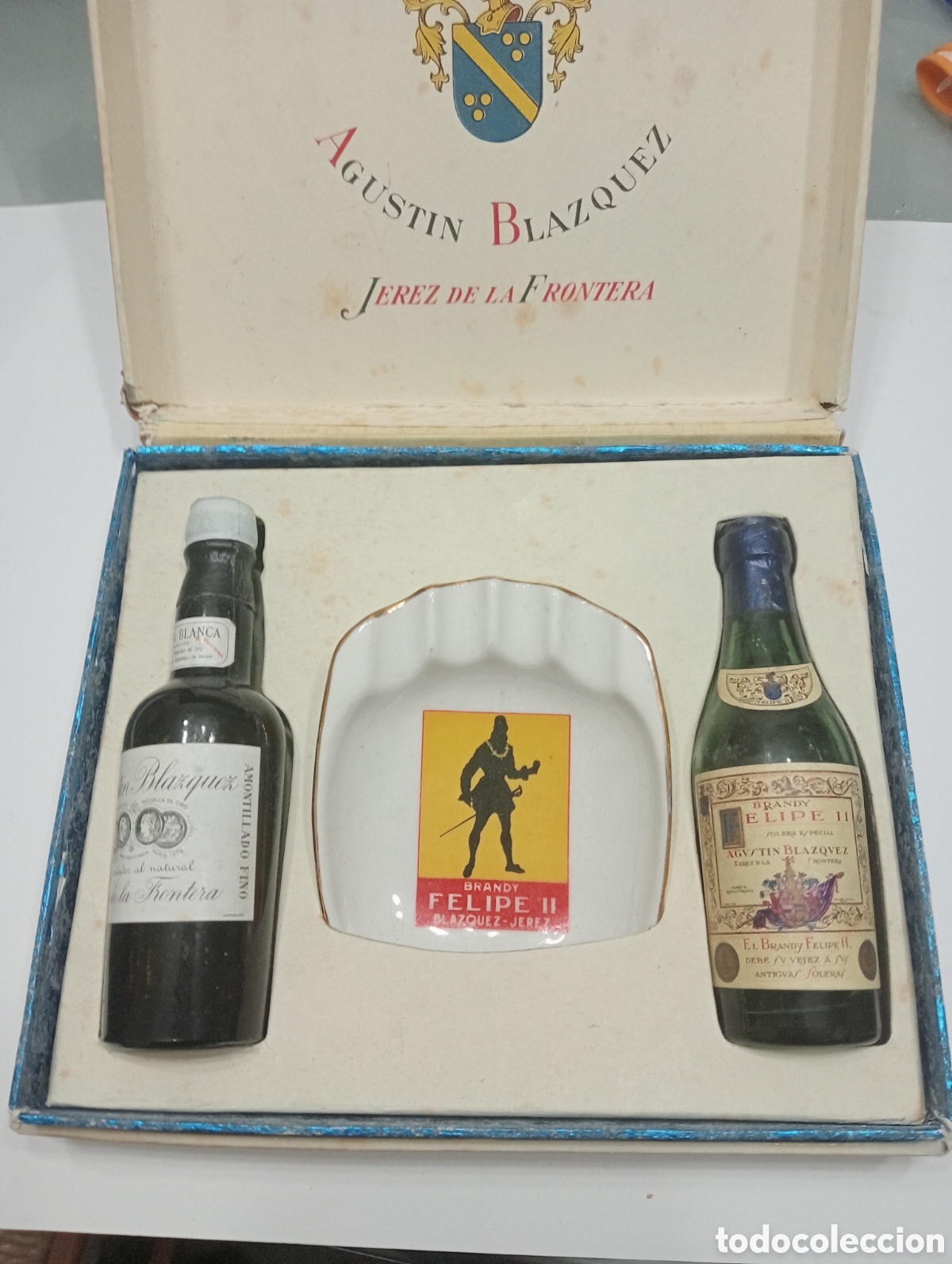 Sammlung von Weinen und Lik&ouml;ren: Botellas licor antiguas