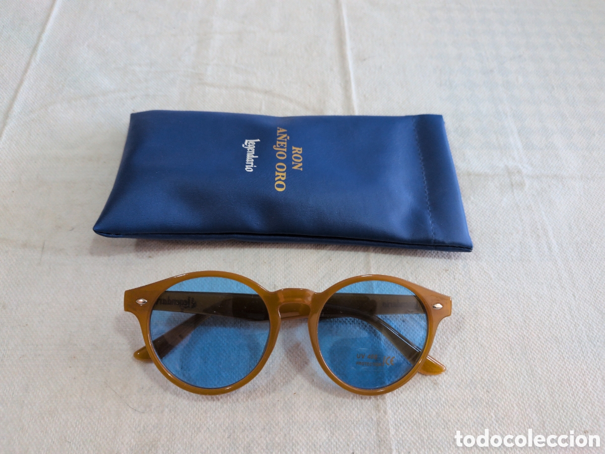 Coleccionismo de vinos y licores: Gafas de sol publicidad Ron Legendario con funda