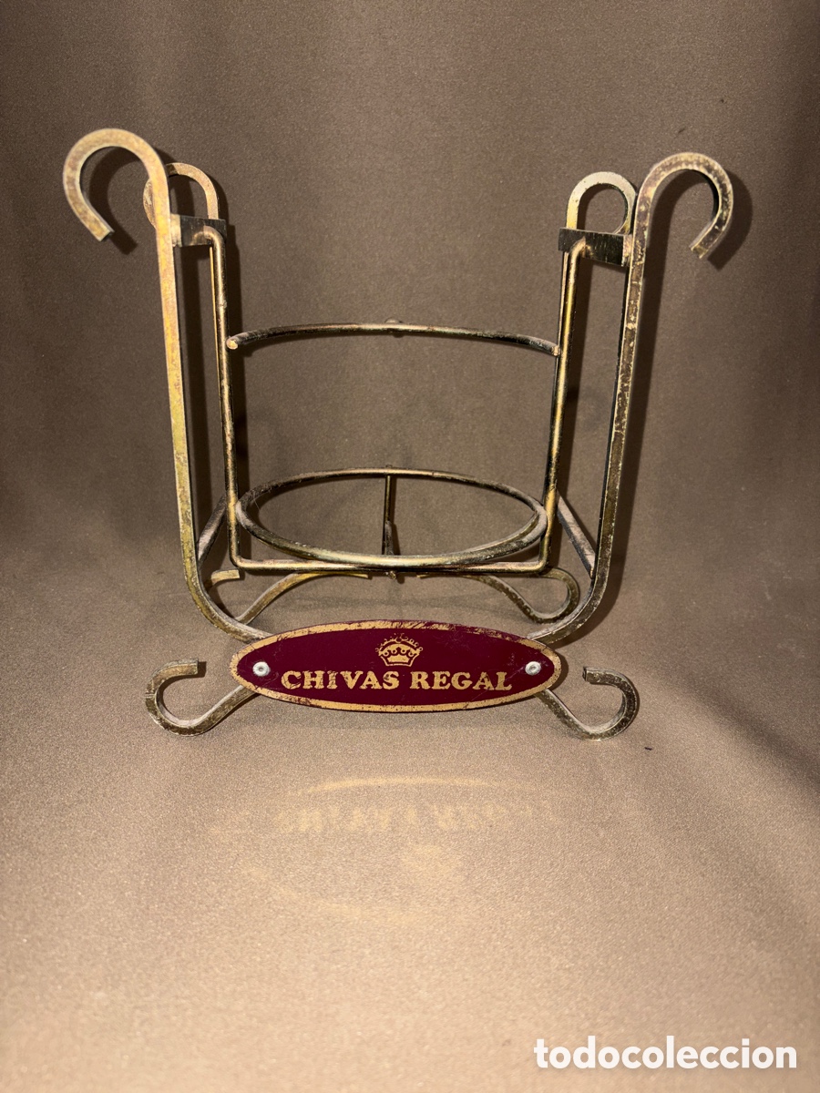 Coleccionismo de vinos y licores: Antiguo soporte o botellero CHIVAS REGAL*para botella grande*ver fotos.a&ntilde;os 50/60