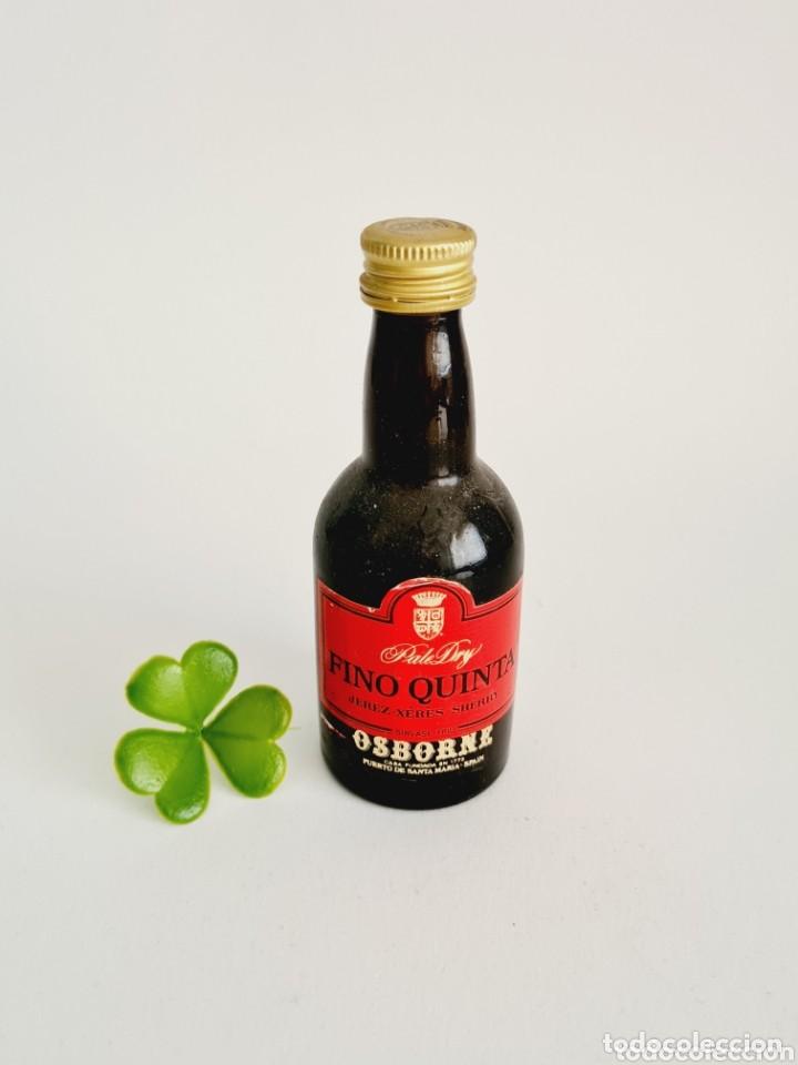 Coleccionismo de vinos y licores: BOTELLITA FINO QUINTA OSBORNE 10.8CM VIDRIO BOTELLIN