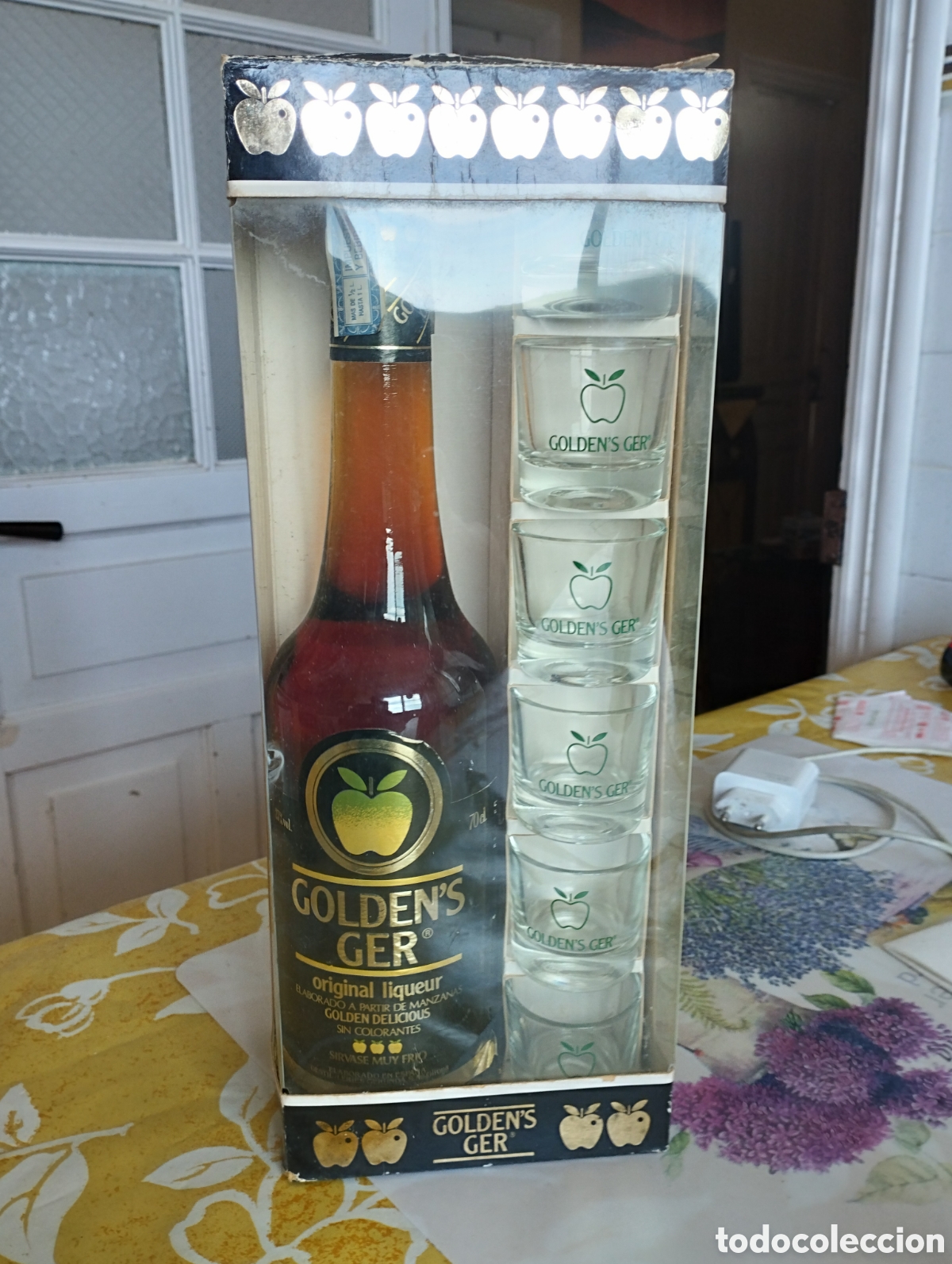 Coleccionismo de vinos y licores: Botella Golden's Ger