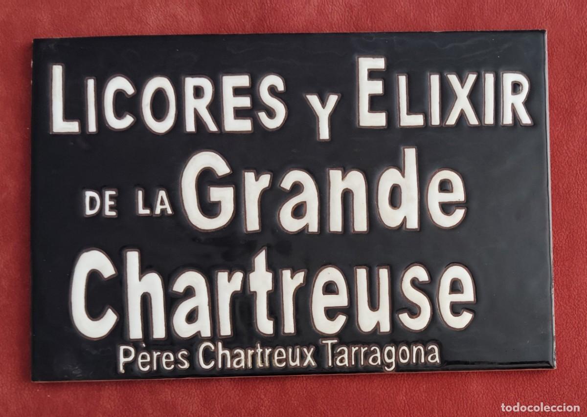 Coleccionismo de vinos y licores: CHARTREUSE. AZULEJO PUBLICITARIO EN RELIEVE. ENVIO CERTIFICADO INCLUIDO.