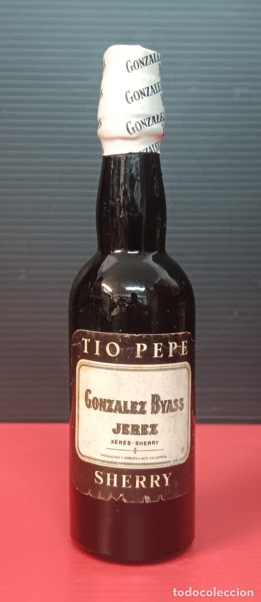 Coleccionismo de vinos y licores: ANTIGUA MINI BOTELLA TIO PEPE JEREZ SHERRY VINTAGE